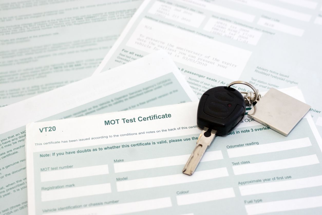 Do I Need to Keep my MOT Certificate?